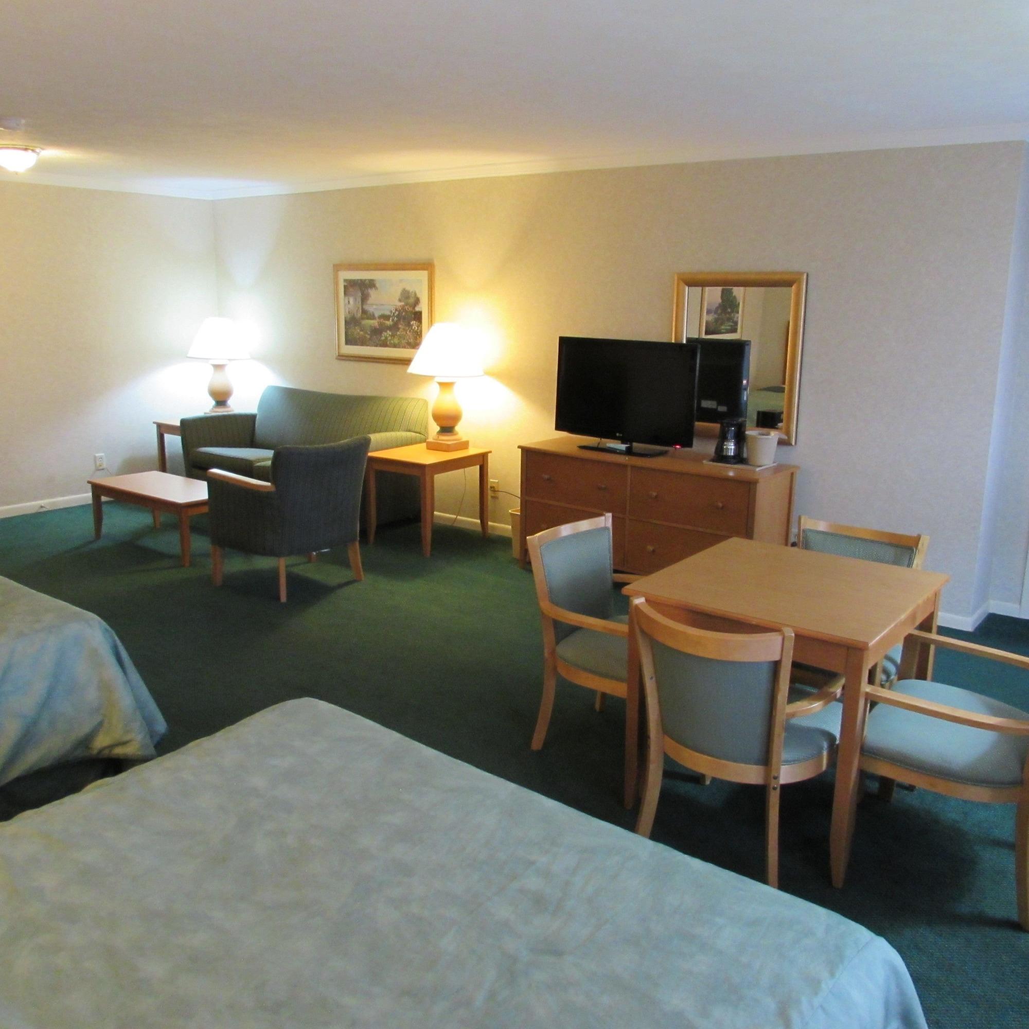 Magnuson Grand Pioneer Inn And Suites Escanaba Exterior foto