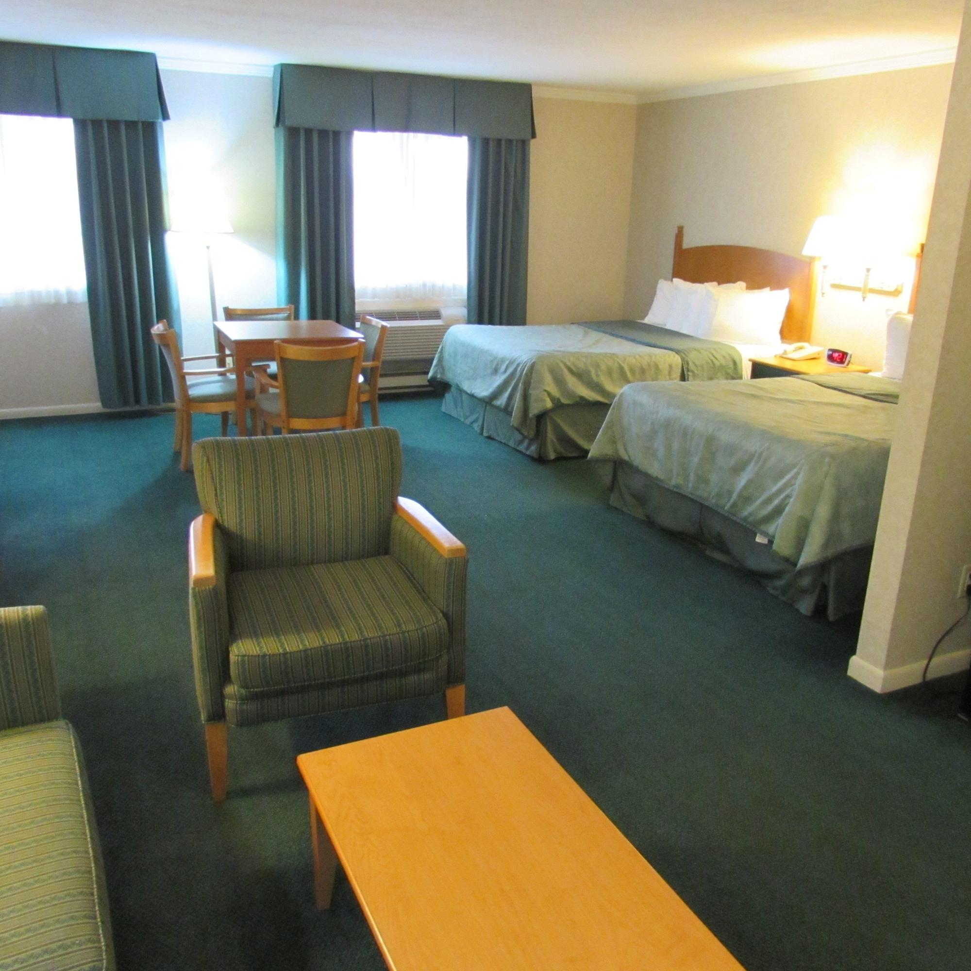Magnuson Grand Pioneer Inn And Suites Escanaba Exterior foto
