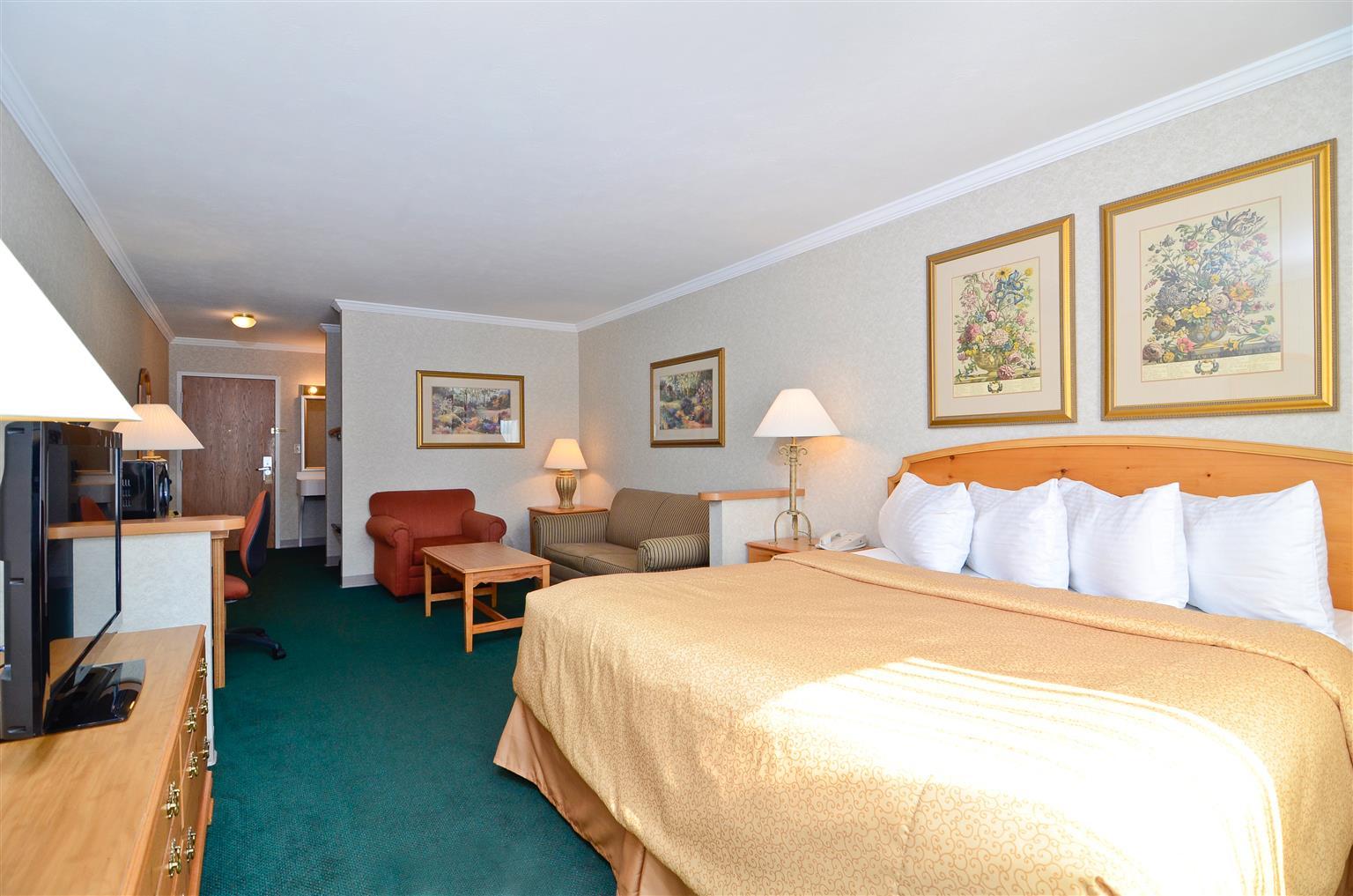 Magnuson Grand Pioneer Inn And Suites Escanaba Exterior foto